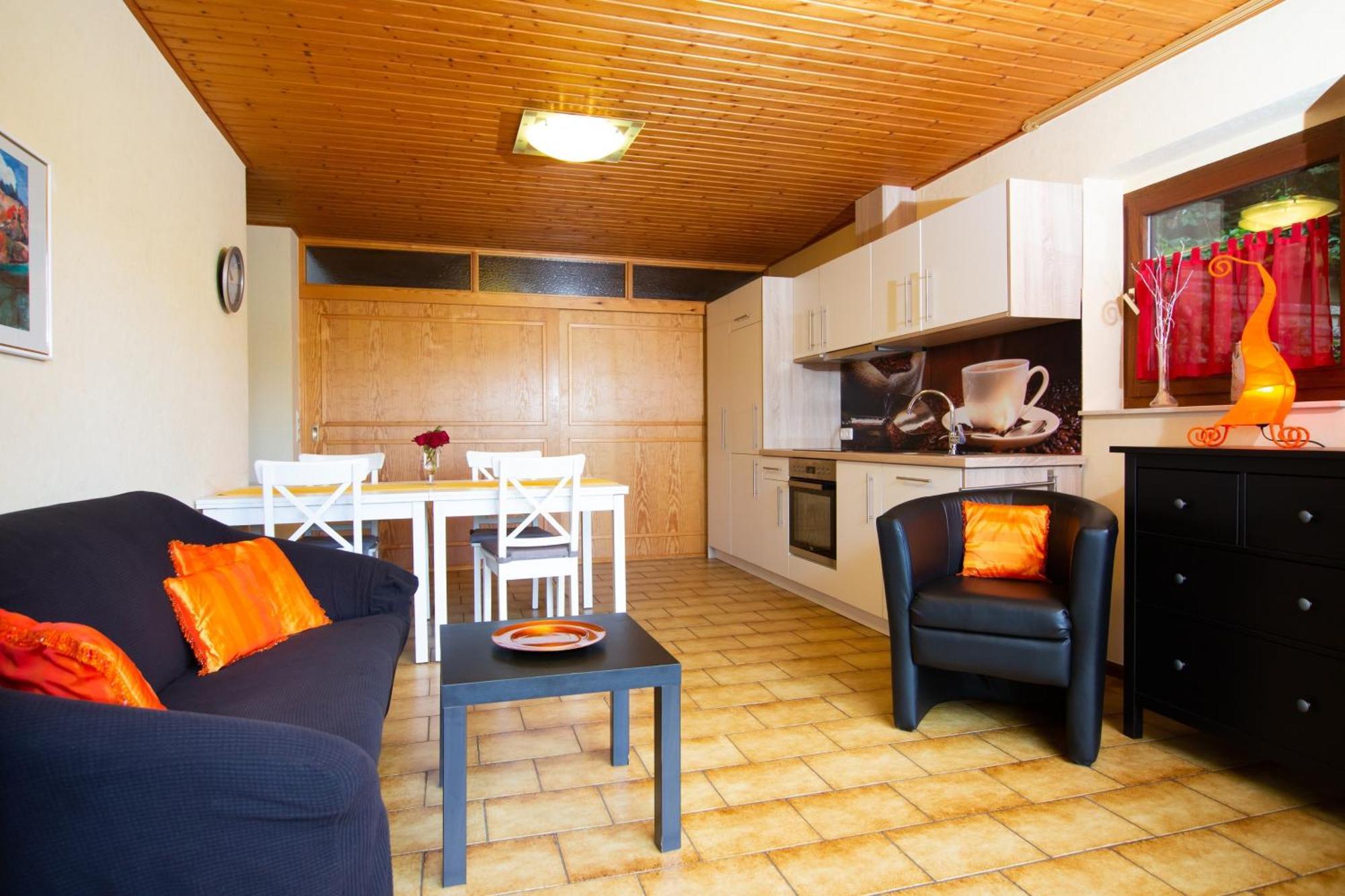 Ferienwohnung "Kirchblick" Im Ferienhaus Blumenhain Bad Wünnenberg Exteriör bild