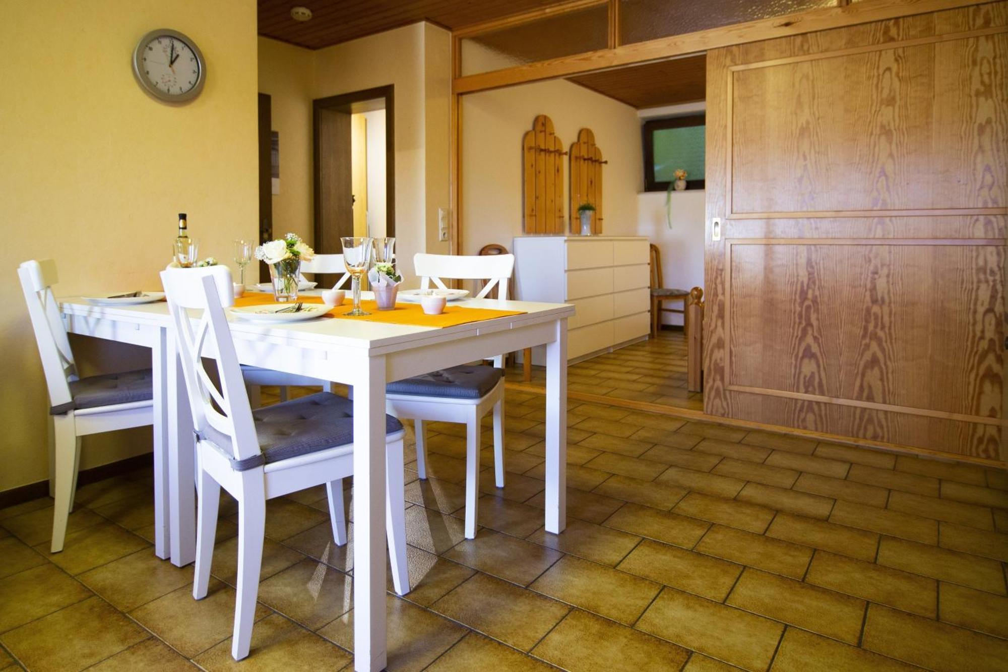 Ferienwohnung "Kirchblick" Im Ferienhaus Blumenhain Bad Wünnenberg Exteriör bild